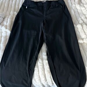 Mixed Clothing Lot
All items are like new or never worn
Size 10/12, Large